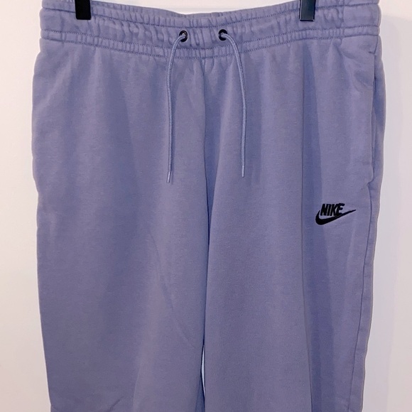 Nike Lavender Joggers with Black Logo Size Medium - Picture 3 of 12
